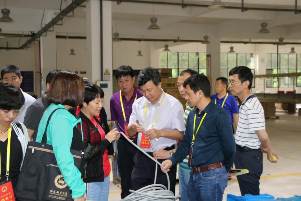 1529380106451540.jpg 2.jpg